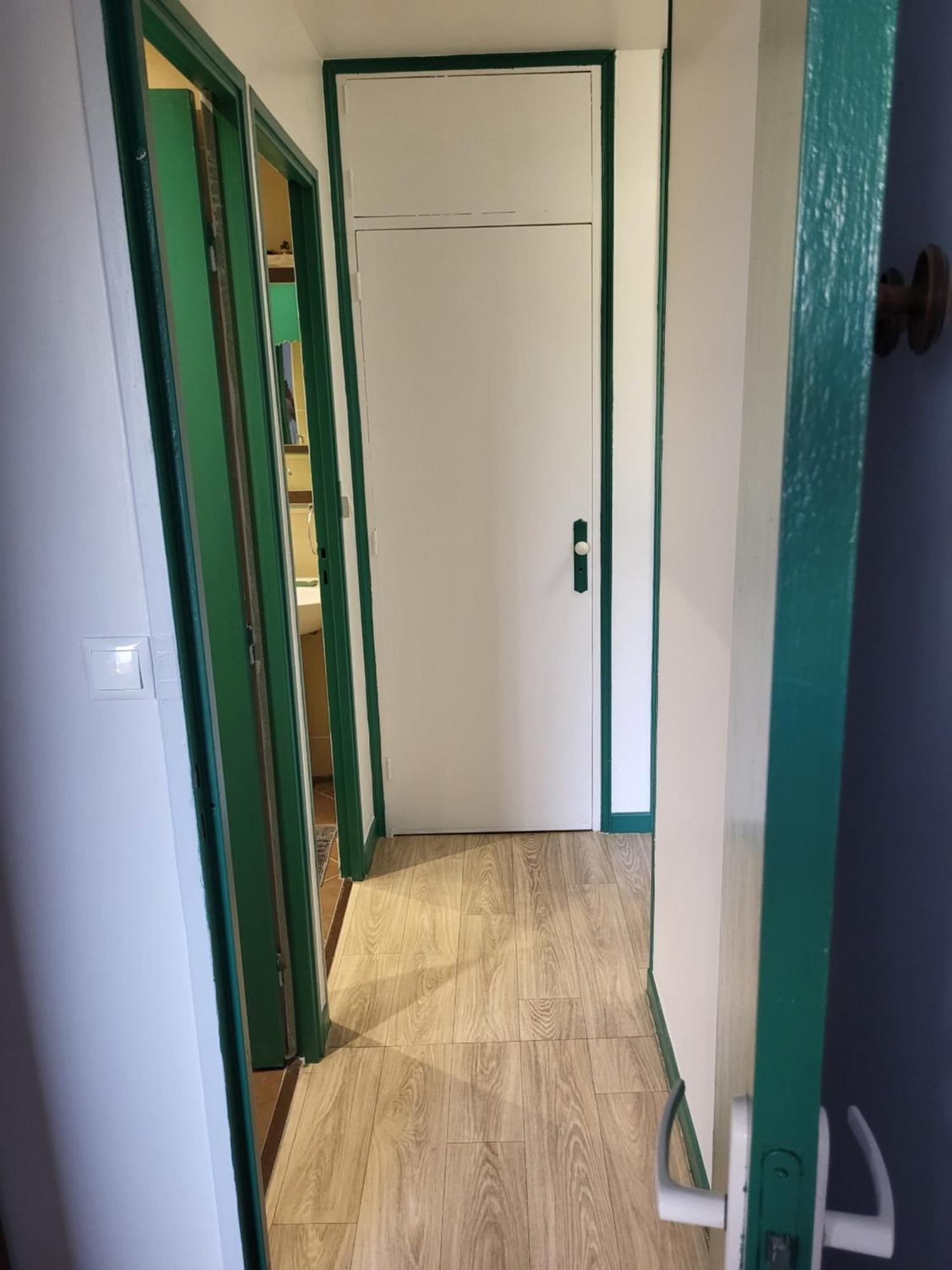 Private Room-3 In Hannana Apartment- 2 Min Walk To Tram 12 Min To Nice Train Station 15 Min To Massena Place Séjour chez l'habitant *